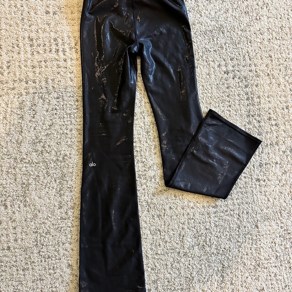 Alo flared bootcut leggings- high shine - Picture 1 of 5